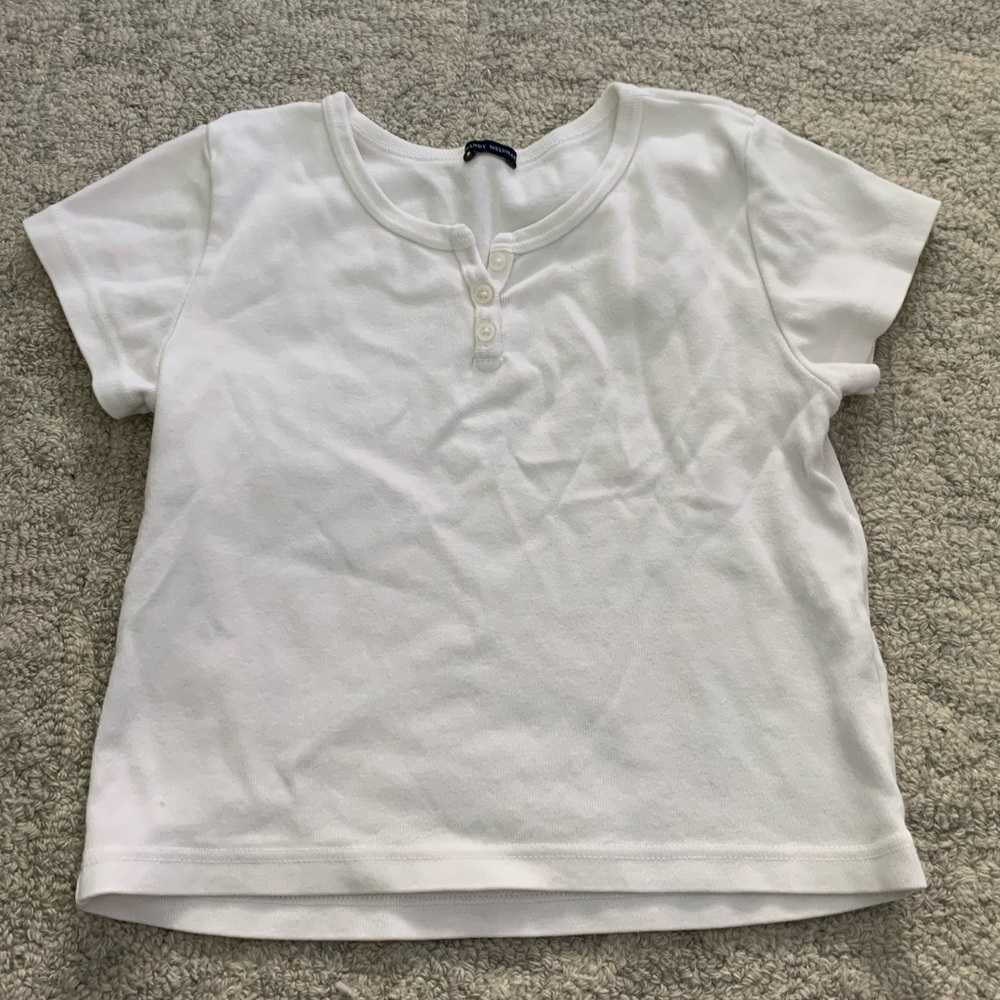 🔥SOLD🔥 Pristine Brandy Melville white cropped tee one size fits all